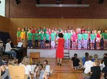 Unterstufenchor (Ltg. A. Kilian und P. Krper)