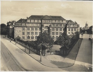 Liselotteschule um 1930